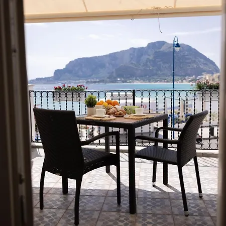 Lägenhet Front Bliss Mondello *
