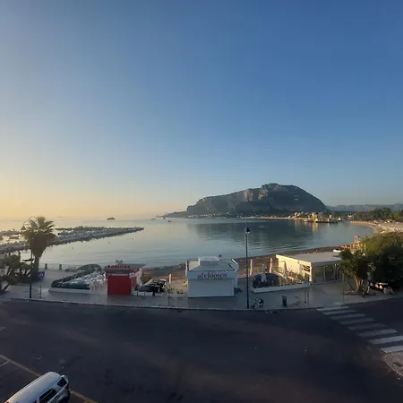 Front Bliss Mondello *